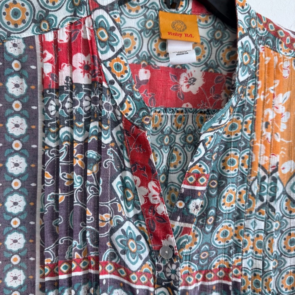 Ruby Rd Eclectic Patchwork Floral Pleated Blouse … - image 5